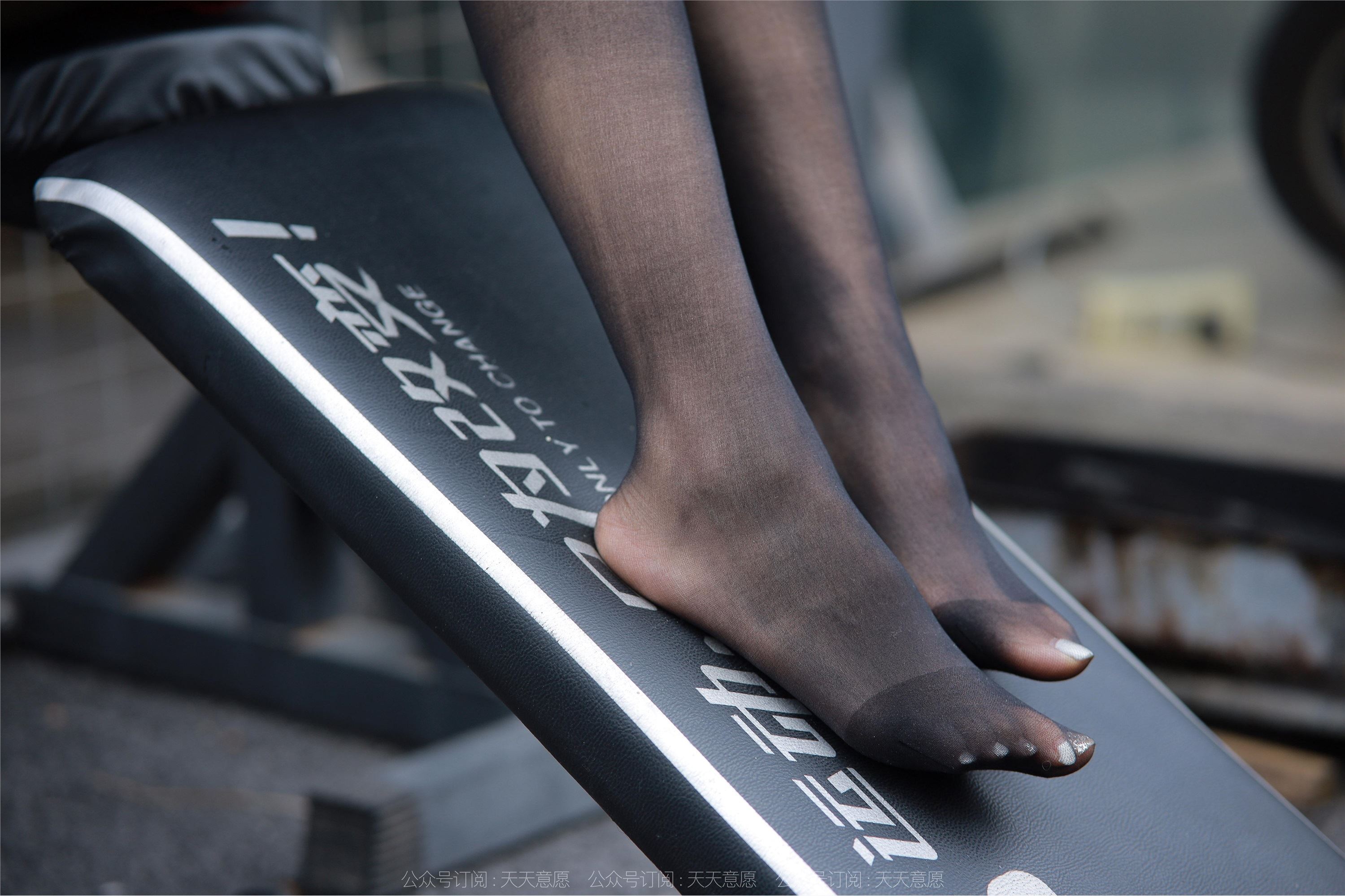 IESS异思趣向  2022.12.09 丝享家 1293 美子《酒红高跟鞋》